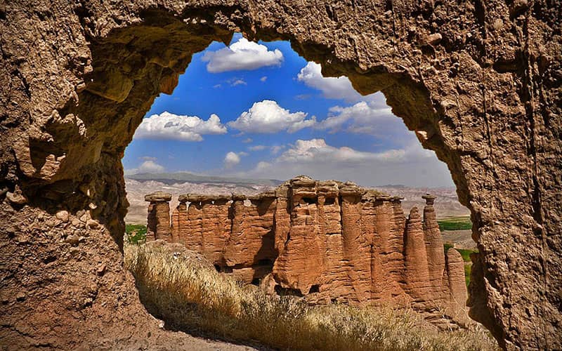 جاهای دیدنی ماهنشان، گردشگری ماهنشان، ماه نشان