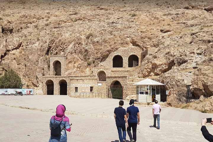 غار کتله خور