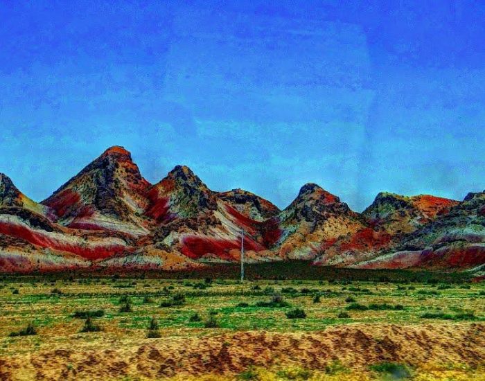 کوه های رنگی آلا داغ لار ماهنشان - تپه های رسی آلا داغ لار زنجان