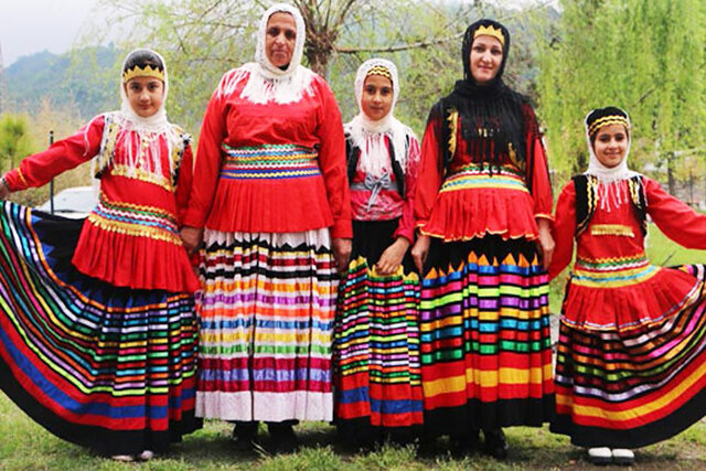 لباس محلی بانوان طارم