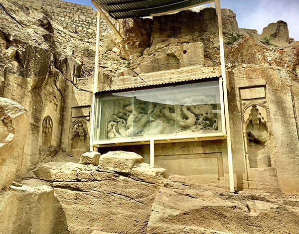 معبد اژدها داش کسن زنجان